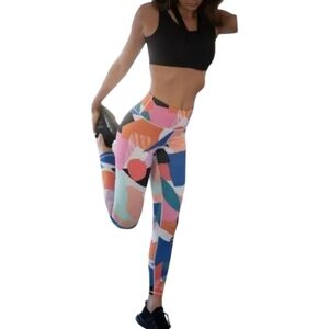 Yelete Multi Colored Abstract Shapes Printed Leggings